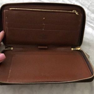 Zippy wallet monogram canvas